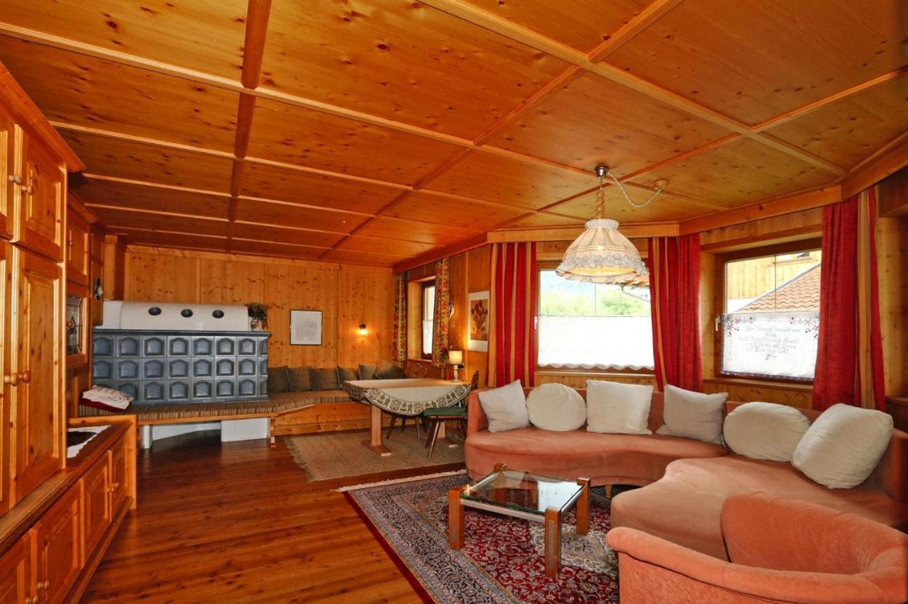 Holiday Home, Axams インスブルック エクステリア 写真