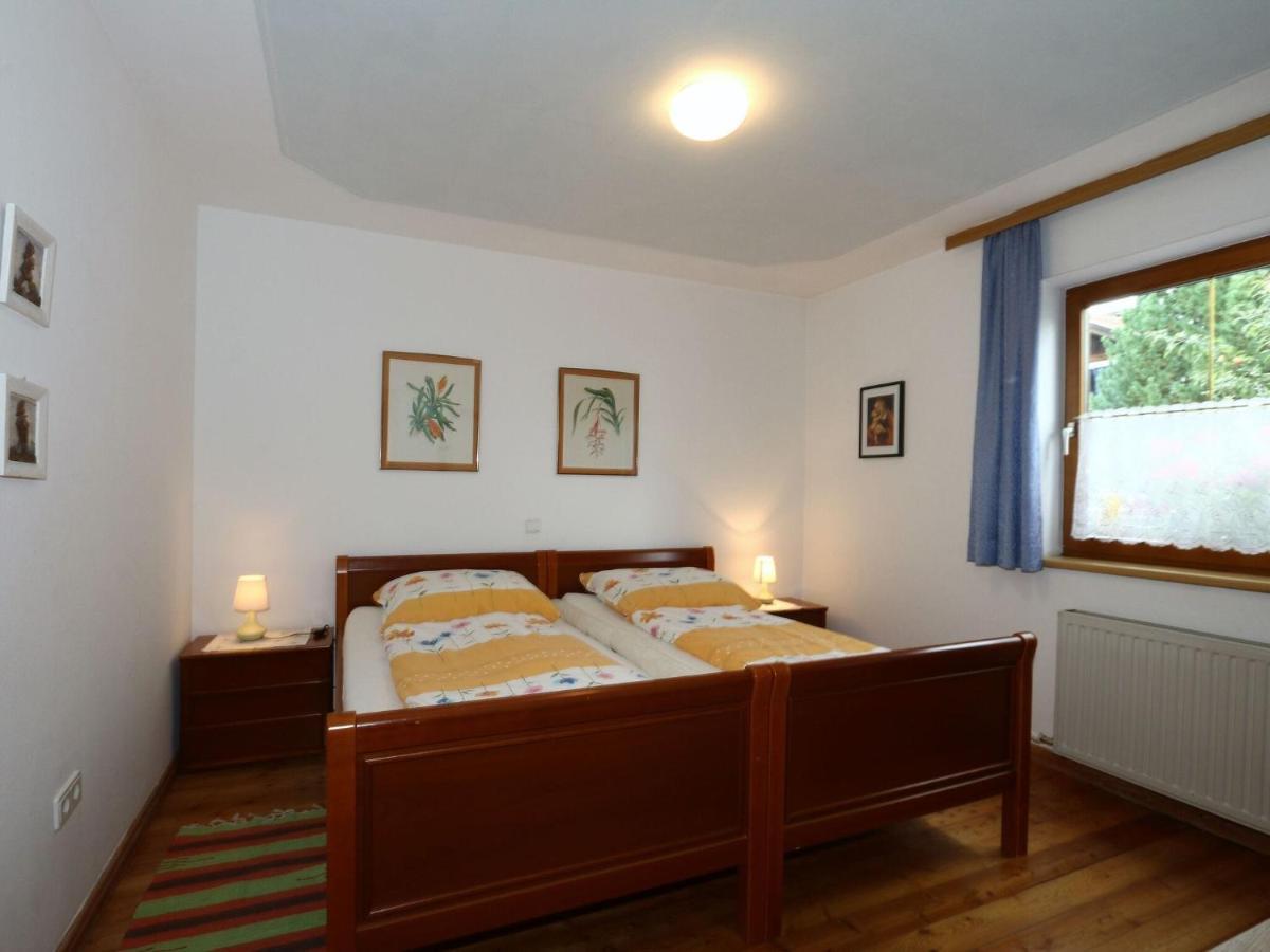 Holiday Home, Axams インスブルック エクステリア 写真