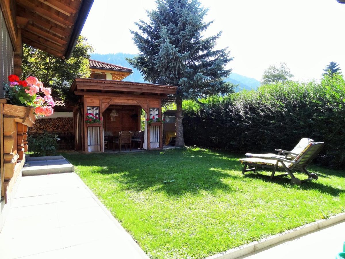 Holiday Home, Axams インスブルック エクステリア 写真